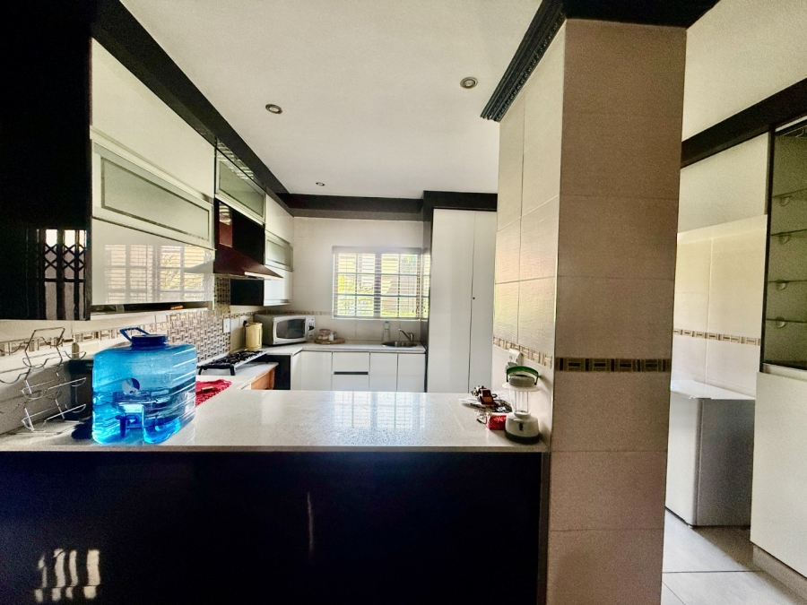 3 Bedroom Property for Sale in Meerhof North West